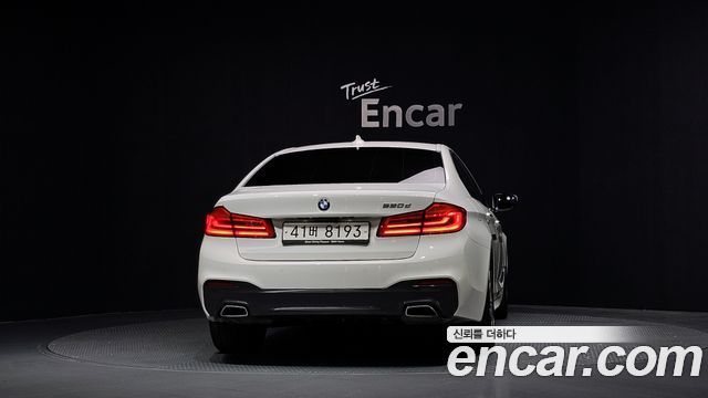 BMW 5-Series 2018 — photo 4