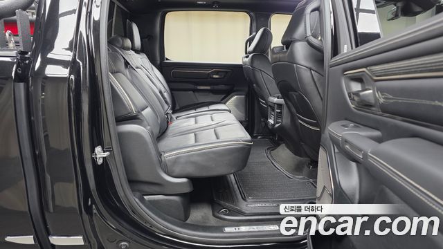 Dodge Ram Pick Up 2021 — photo 17