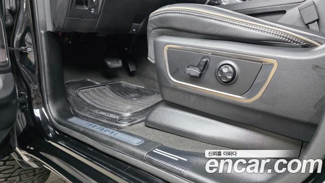 Dodge Ram Pick Up 2021 — photo 25