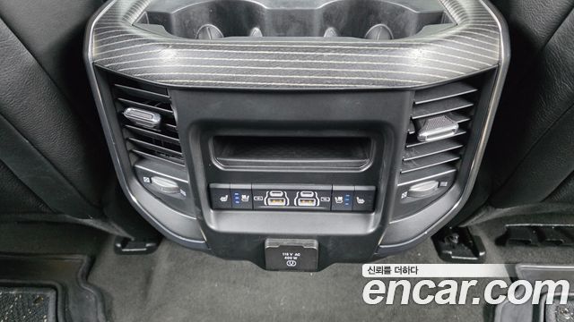 Dodge Ram Pick Up 2021 — photo 26