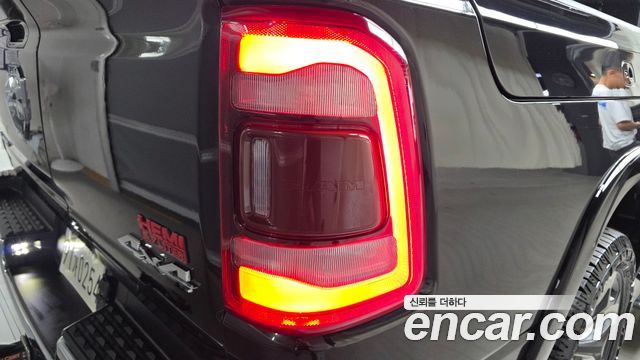 Dodge Ram Pick Up 2021 — photo 9