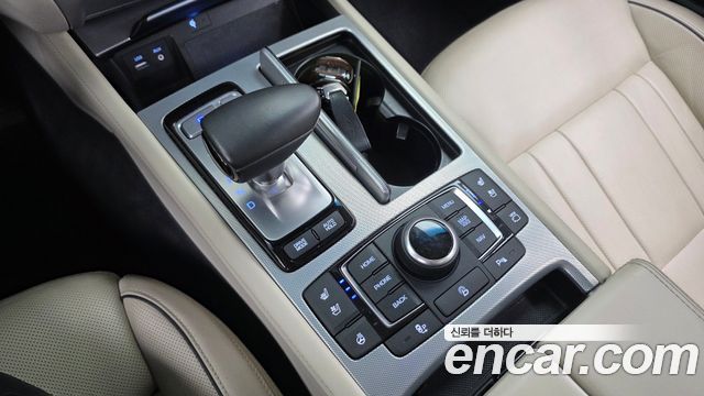 Genesis G80 2017 — photo 12