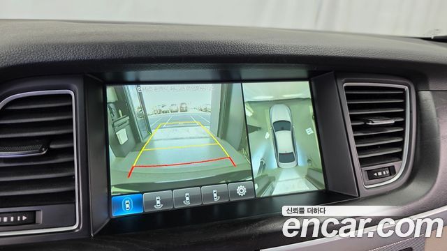 Genesis G80 2017 — photo 21