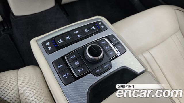Genesis G80 2017 — photo 24