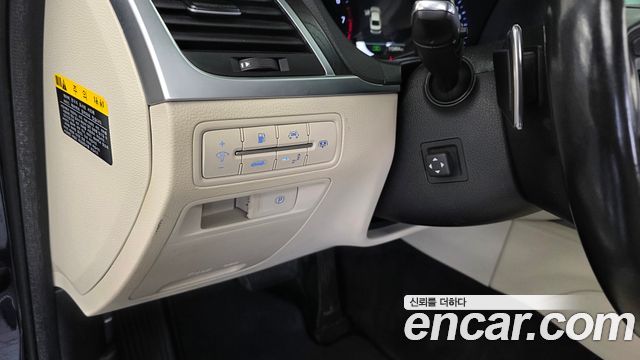 Genesis G80 2017 — photo 30
