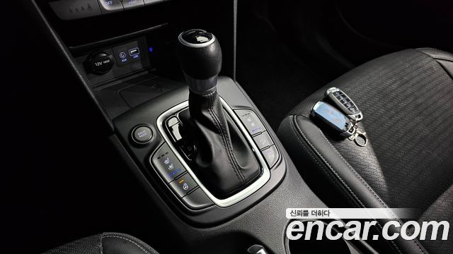 Hyundai Kona 2018 — photo 12