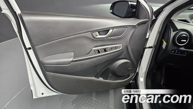 Hyundai Kona 2018 — photo 14