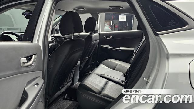 Hyundai Kona 2018 — photo 16