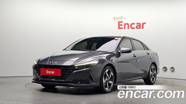 Hyundai AVANTE 2023 — photo 1