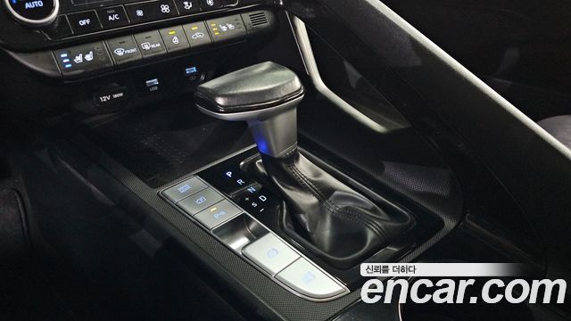 Hyundai AVANTE 2023 — photo 12
