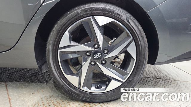 Hyundai AVANTE 2023 — photo 7