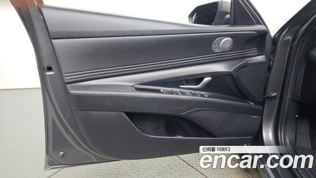 Hyundai AVANTE 2023 — photo 14