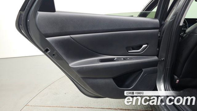 Hyundai AVANTE 2023 — photo 15