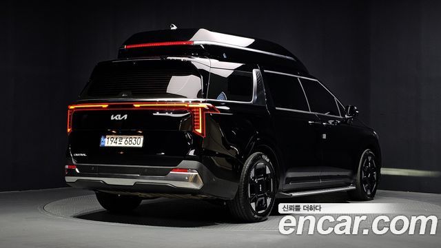 Kia Canival 2025 — photo 2