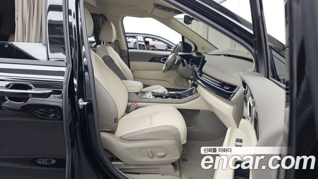 Kia Canival 2025 — photo 17