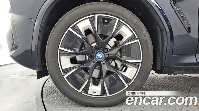 BMW iX3 2025 — photo 5