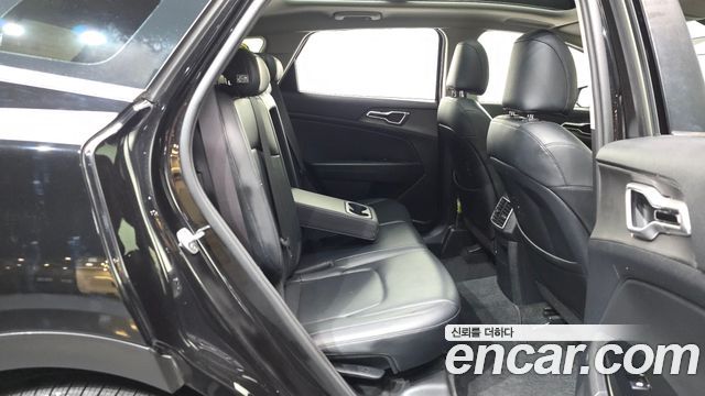Kia Sportage 2022 — photo 17
