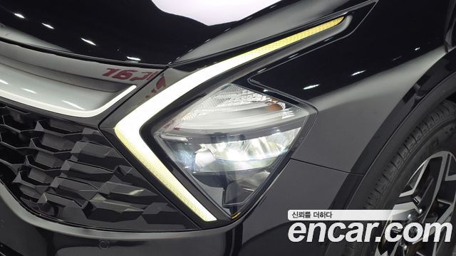 Kia Sportage 2022 — photo 8
