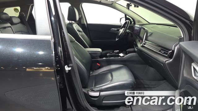 Kia Sportage 2022 — photo 16
