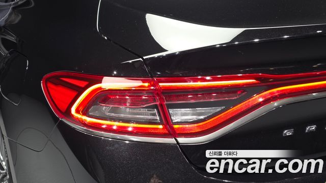 Hyundai Grandeur 2018 — photo 9