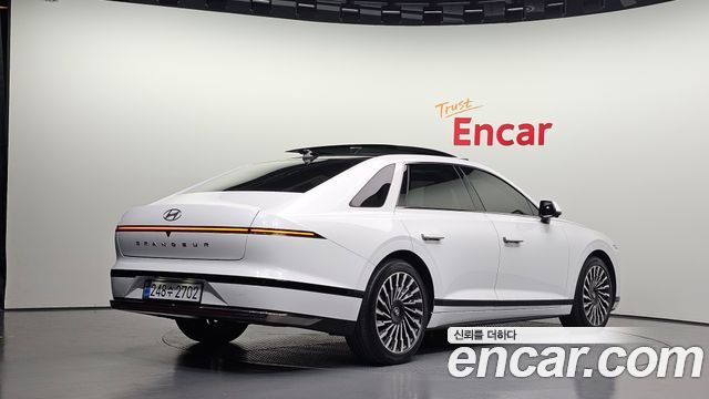 Hyundai Grandeur 2023 — photo 2