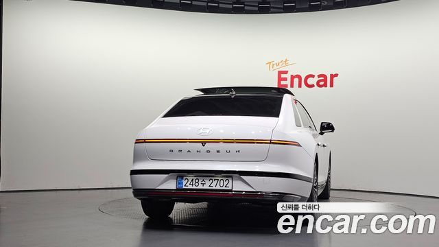 Hyundai Grandeur 2023 — photo 4