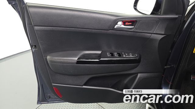 Kia Sportage 2017 — photo 14