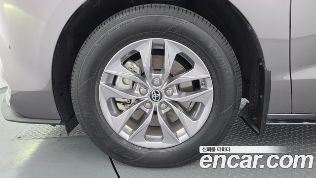 Toyota Sienna 2024 — photo 5