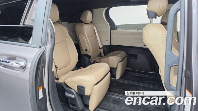 Toyota Sienna 2024 — photo 17