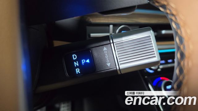 Hyundai Santafe 2024 — photo 12