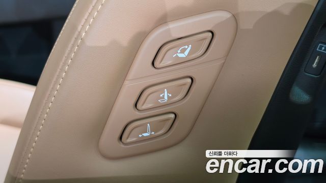 Hyundai Santafe 2024 — photo 32
