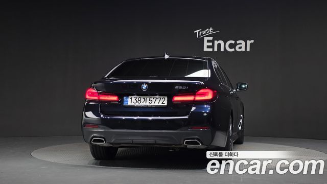 BMW 5-Series 2023 — photo 4