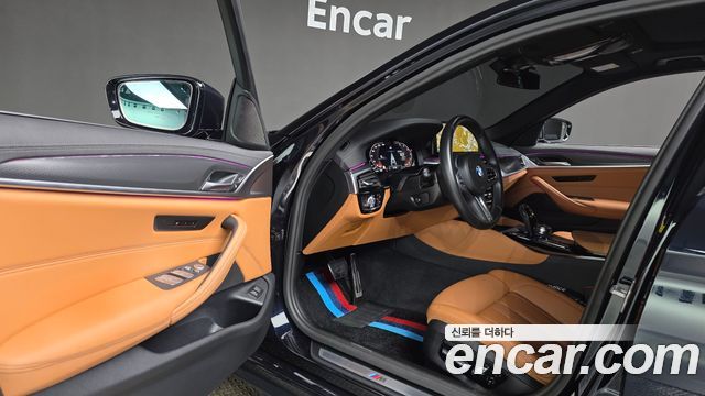 BMW 5-Series 2023 — photo 13