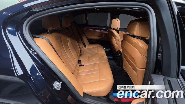 BMW 5-Series 2023 — photo 23