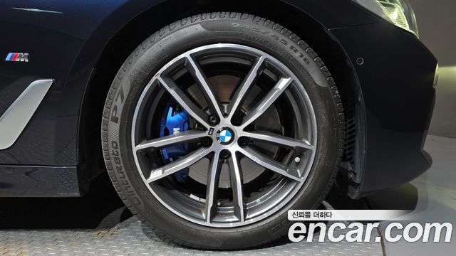 BMW 5-Series 2023 — photo 7