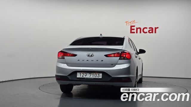 Hyundai AVANTE 2019 — photo 4