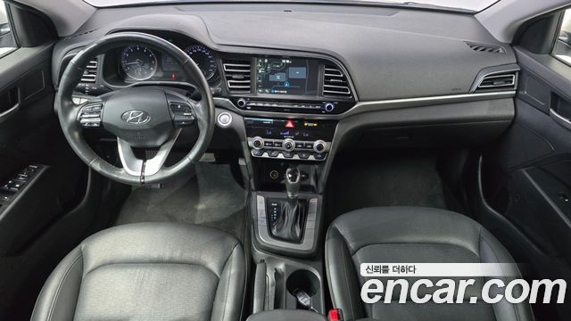 Hyundai AVANTE 2019 — photo 10