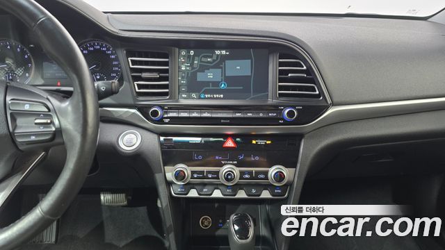 Hyundai AVANTE 2019 — photo 19