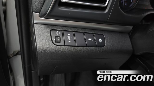 Hyundai AVANTE 2019 — photo 22