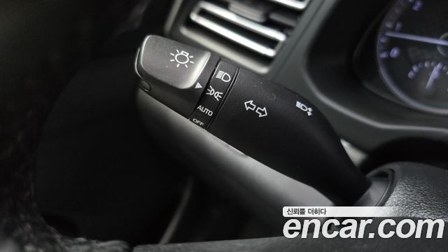 Hyundai AVANTE 2019 — photo 24