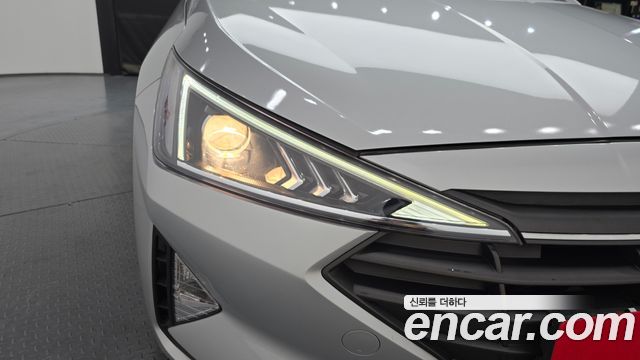 Hyundai AVANTE 2019 — photo 8