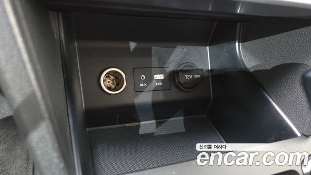 Hyundai AVANTE 2019 — photo 30