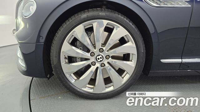 Bentley Flying Spur 2021 — photo 5