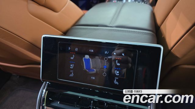 Bentley Flying Spur 2021 — photo 34
