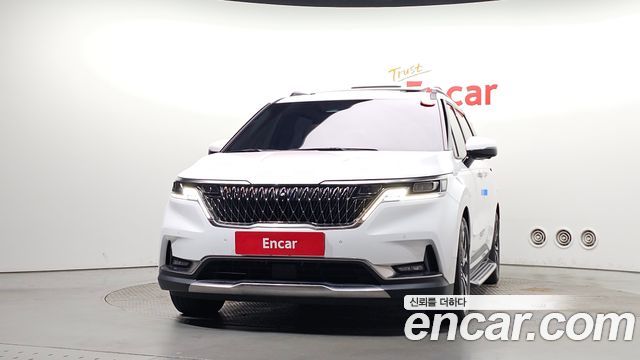 Kia Canival 2023 — photo 3