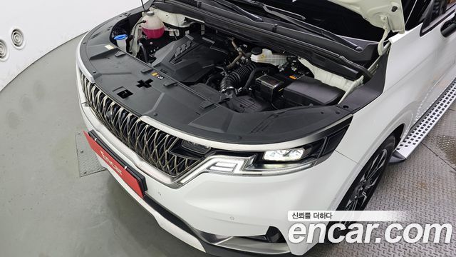 Kia Canival 2023 — photo 6