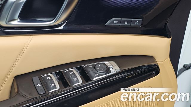 Kia Canival 2023 — photo 19