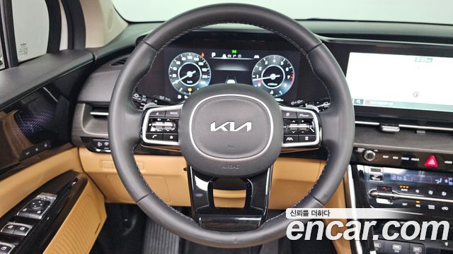 Kia Canival 2023 — photo 22