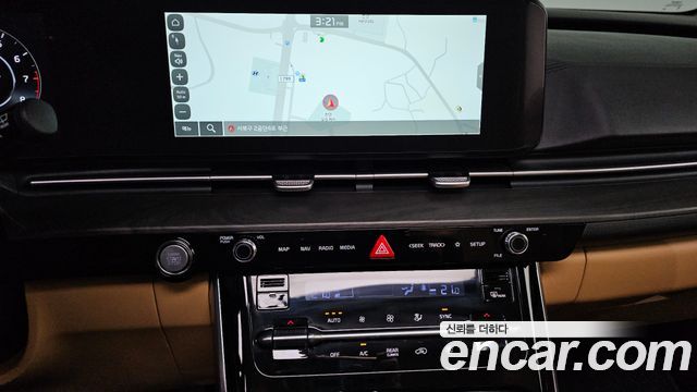 Kia Canival 2023 — photo 24