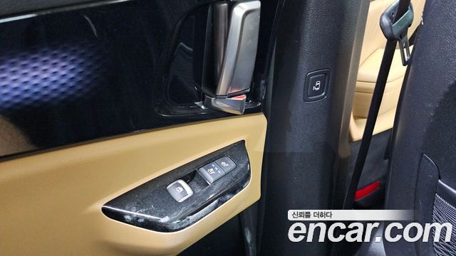 Kia Canival 2023 — photo 29